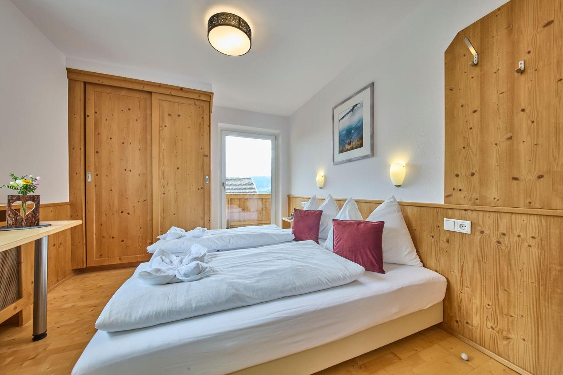 Platzhirsch Rooms - B&B - Self Check-In بيسندورف المظهر الخارجي الصورة
