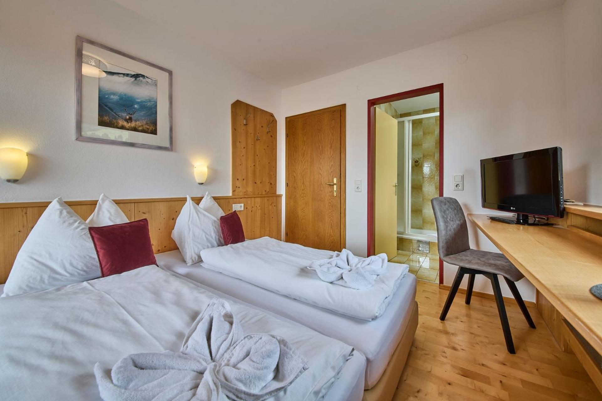 Platzhirsch Rooms - B&B - Self Check-In بيسندورف المظهر الخارجي الصورة