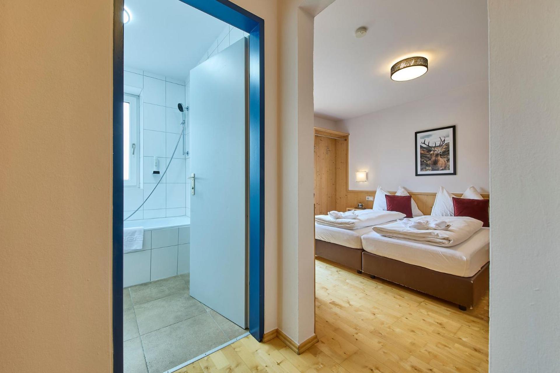 Platzhirsch Rooms - B&B - Self Check-In بيسندورف المظهر الخارجي الصورة