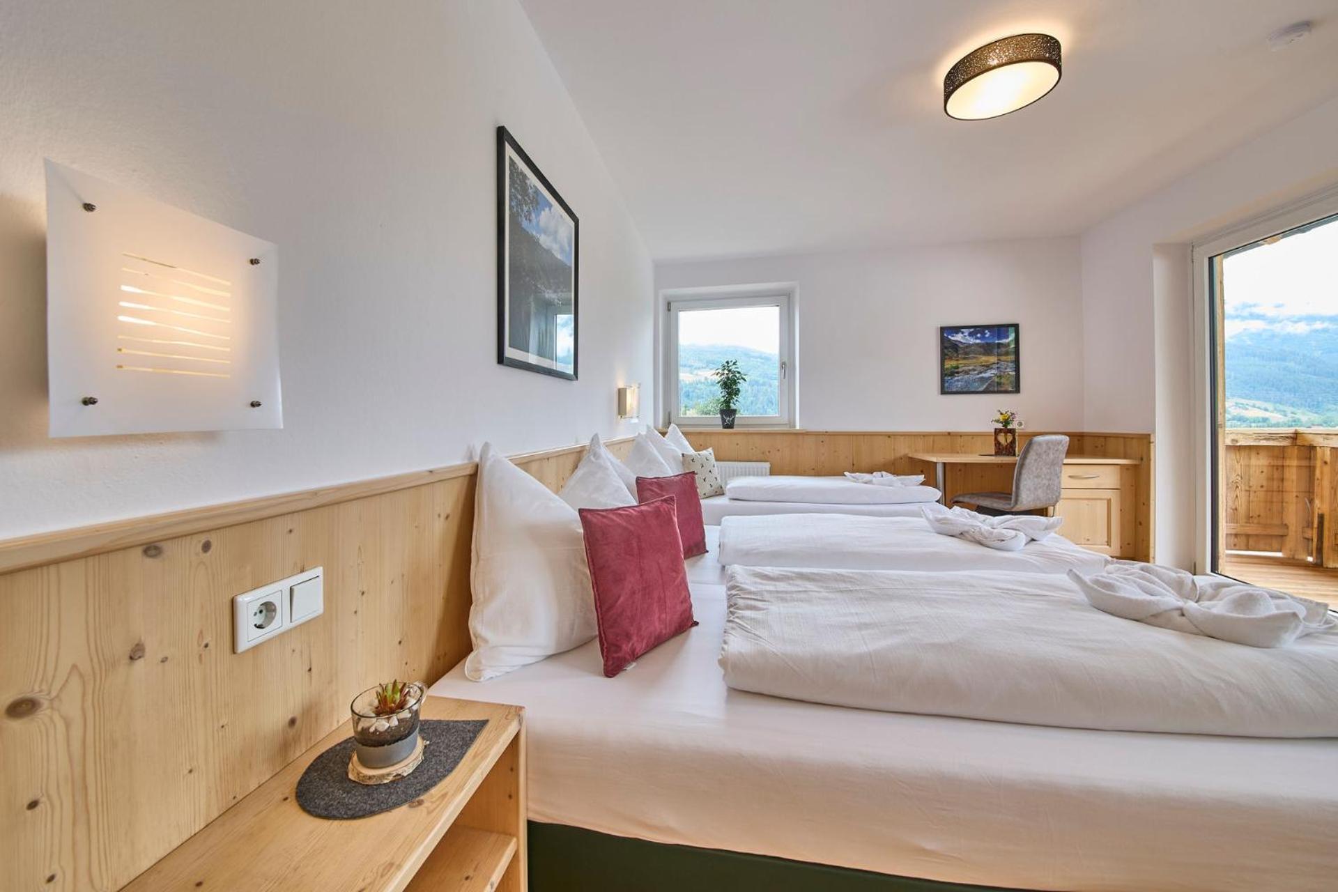 Platzhirsch Rooms - B&B - Self Check-In بيسندورف المظهر الخارجي الصورة