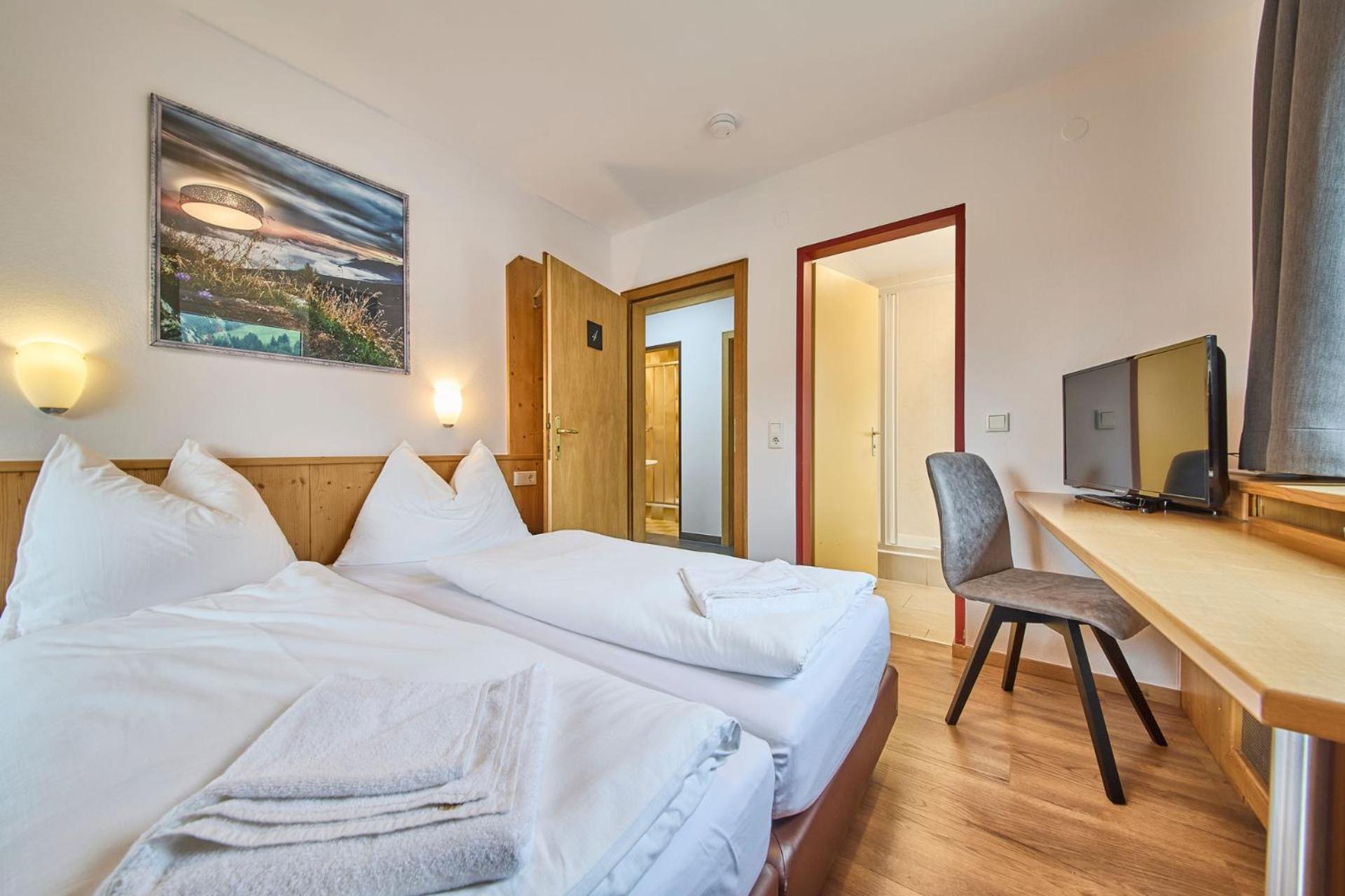 Platzhirsch Rooms - B&B - Self Check-In بيسندورف المظهر الخارجي الصورة
