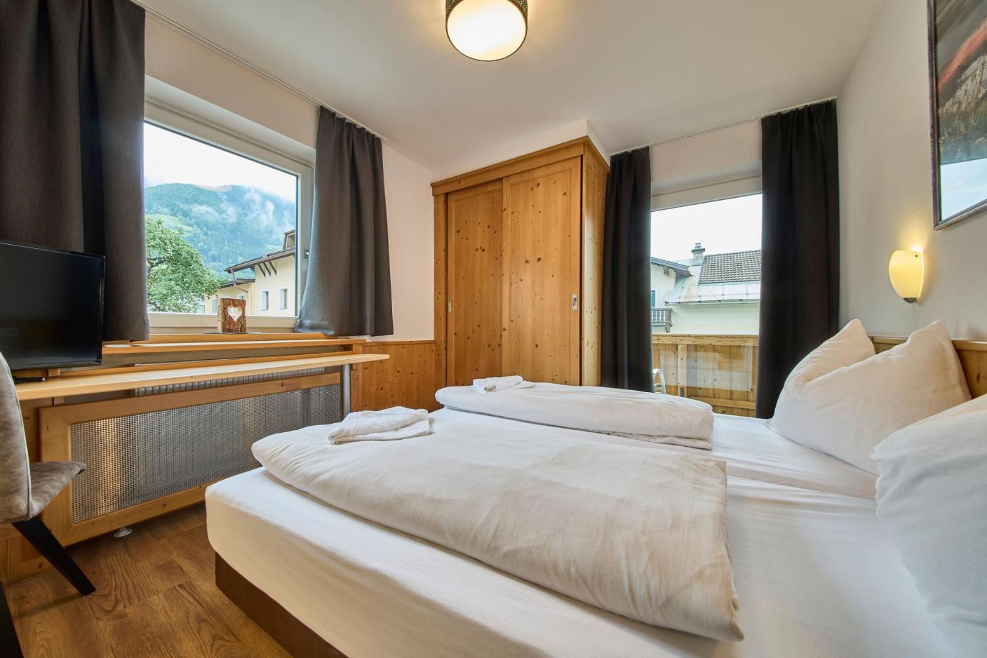 Platzhirsch Rooms - B&B - Self Check-In بيسندورف المظهر الخارجي الصورة