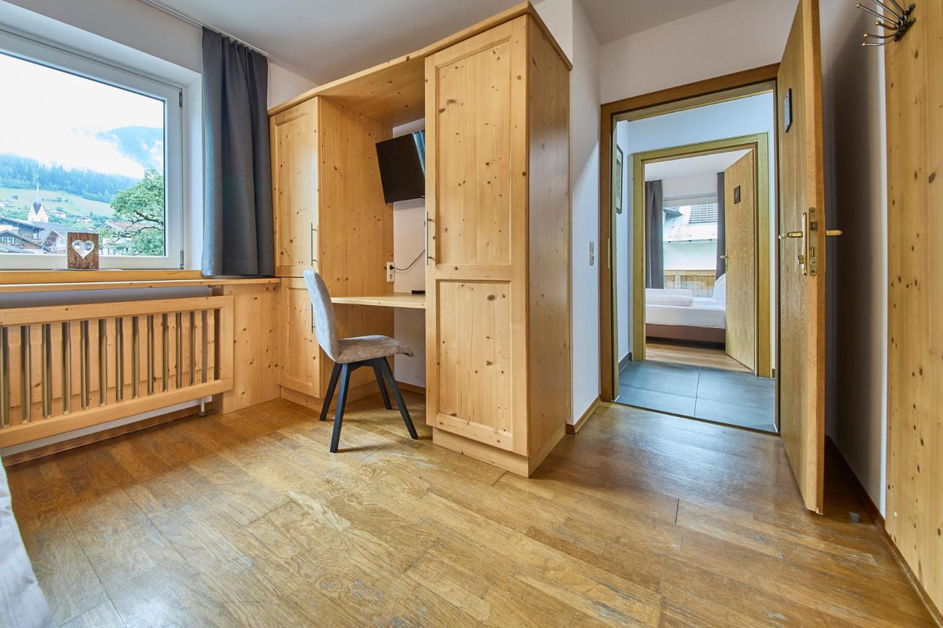 Platzhirsch Rooms - B&B - Self Check-In بيسندورف المظهر الخارجي الصورة